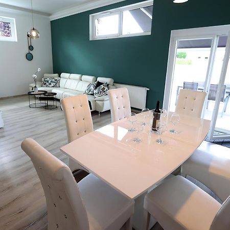Exklusive Fw Mit 3 Sz Und Grosser Terrasse Gratkorn Kültér fotó